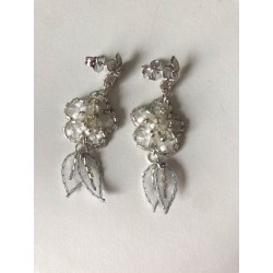 Boucles d'oreilles argent, petite fleur de cristal